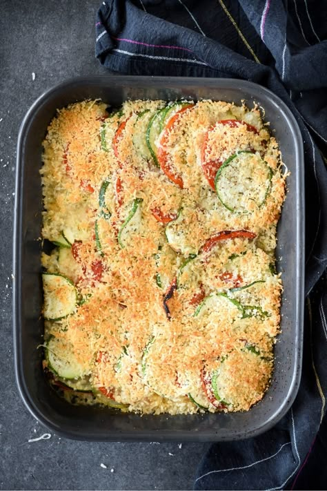 Zucchini Tomato Casserole Zucchini Tomato Casserole, Easy Delicious Casseroles, Veggie Casserole Recipes, Zucchini Tomato, Baked Tomatoes, Best Fat Burning Foods, Veg Dishes, Baked Vegetables, Veggie Delight