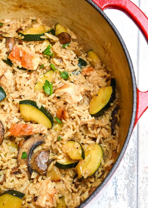 Chicken Zucchini Rice Skillet Mediterranean Chicken And Zucchini, Recipes With Zucchini And Mushrooms, Chicken Mushroom Zucchini Recipes, Chicken Zucchini And Rice, Zucchini And Chicken Recipes, Zucchini Chicken Recipes, Chicken Zucchini Rice, Meals With Zucchini, Chicken Zucchini Skillet