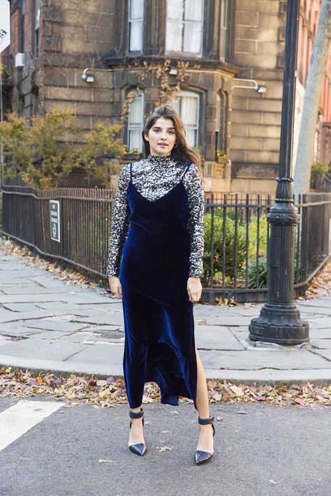 Velvet Dress Layering, Velvet Slip Dress Layering, Velvet Slip Dress Outfit Winter, Blue Slip Dress Outfit Winter, Blue Dress Outfit Winter, Blue Velvet Top Outfit, Blue Slip Dress Outfit, Velvet Dress Outfit Casual, Velvet Slip Dress Outfit