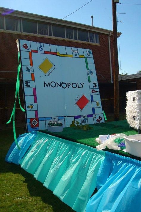 Monopoly Float Ideas, Giant Monopoly, Unique Bedrooms, Board Game Themes, Homecoming 2024, Homecoming Floats, Homecoming Parade, School Sucks, Diy Valentine's Day Decorations