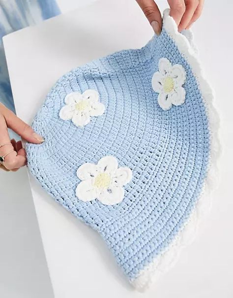 Trend | Fashion Trends Online | ASOS Bucket Hat Ideas, Crochet Bucket Hats, Crochet Baby Bibs, Confection Au Crochet, Hat Tutorial, Design Crochet, Crochet Knit Hat, Bonnet Crochet, Crochet Beanie Hat