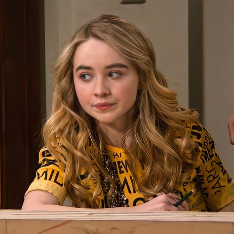 Sabrina Carpenter Maya Hart, Maya Girl Meets World, Sabrina Carpenter Girl Meets World, Girl Meets World Maya, Maya Heart, Hart Icon, Maya Girl, Maya Hart, World Hair