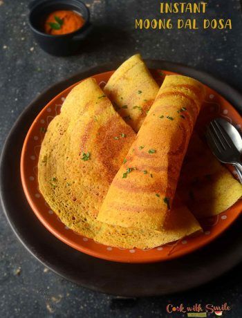 Moong Dal Dosa Recipe, Jowar Roti Recipe, Misal Pav Recipes, Bangalore Food, Moong Dal Dosa, Dal Chilla, Moong Dal Chilla, Jowar Roti, Karnataka Recipes