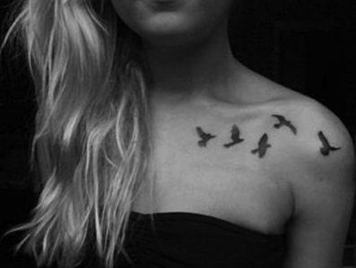 Font Tattoos, Collar Bone Tattoos, Collar Bone Tattoo For Men, Deer Tattoo Designs, Bird Collar, Script Tattoos, Tattoos For Men And Women, Collarbone Tattoo, Vogel Tattoo