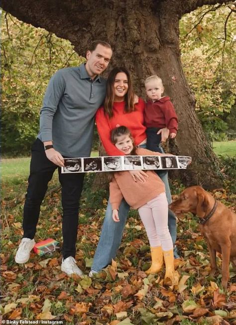 Binky Felstead is pregnant! Made In Chelsea Star reveals she's expecting her third child | Daily Mail Online Binky Felstead, In The Name Of Love, Baby Scan, Third Child, Dog Poses, Made In Chelsea, Number Three, Instagram Grid, Third Baby