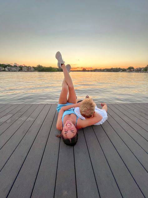 Dock Picture Ideas, Dock Ideas Lakeside Pictures, Beach Dock Pictures, Lake Pictures By Yourself Dock, Lake Dock Pictures, Dock Poses, Dock Pictures Instagram, Dock Pictures, Dock Photos