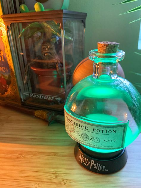 Harry Potter
Polyjuice 
Polyjuice potion 
Harry Potter polyjuice Poly Juice Potion, Potion Decor, Harry Potter Polyjuice Potion, Polyjuice Potion, Juice, Harry Potter