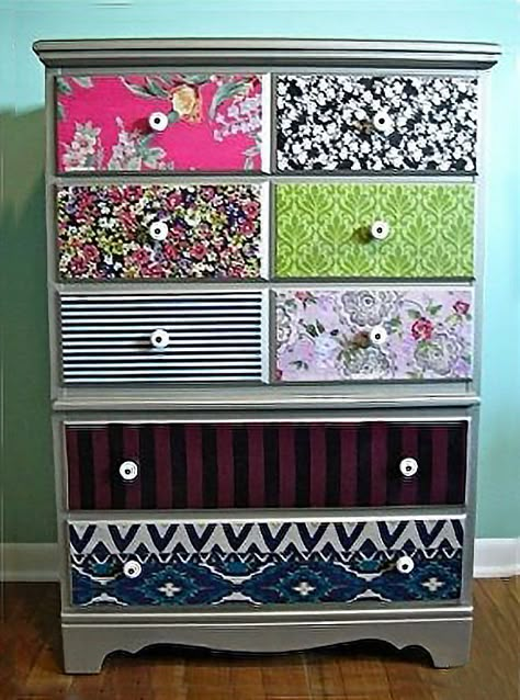 Viele Schöne Ideen ein Mädchenkinderzimmer einzurichten *** DIY Teen Room Decor Ideas for Girls | DIY Mod Podge Dresser Drawers with Scrapbook Paper | Cool Bedroom Decor, Wall Art & Signs, Crafts, Bedding, Fun Do It Yourself Projects and Room Ideas for Small Spaces Teenage Girl Room, Dekor Diy, Old Dressers, Redo Furniture, Diy For Girls, Girls Room Decor, My New Room, Girls Room