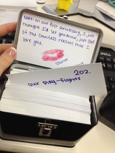 A homemade anniversary gift for the boyfriend. 365 reasons why I love you on individual notecards in a tin box. Bf Gift, Homemade Gifts For Boyfriend, Diy Anniversary Gift, Anniversary Boyfriend, Homemade Anniversary Gifts, Anniversaire Diy, Reasons Why I Love You, Best Anniversary Gifts, 1 Year Anniversary Gifts