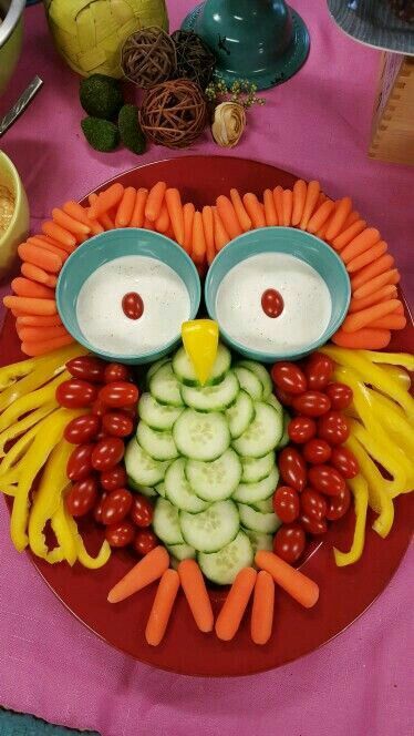 The Best Thanksgiving & Harvest Treats for Teachers • Laugh Eat Learn Avocado Dessert, Birthday Party Snacks, Decorações Com Comidas, Vegetable Tray, Veggie Tray, Snacks Für Party, Avocado Recipes, Food Platters, Appetizer Dips