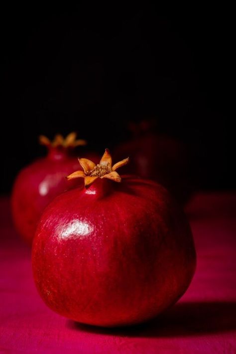 Pomegranate Reference, Pomegranate Photography, Pomegranate Art, Cocktail Bitters, Fairy Floss, Honey Syrup, Fruit Photography, Red Pomegranate, Pomegranate Juice