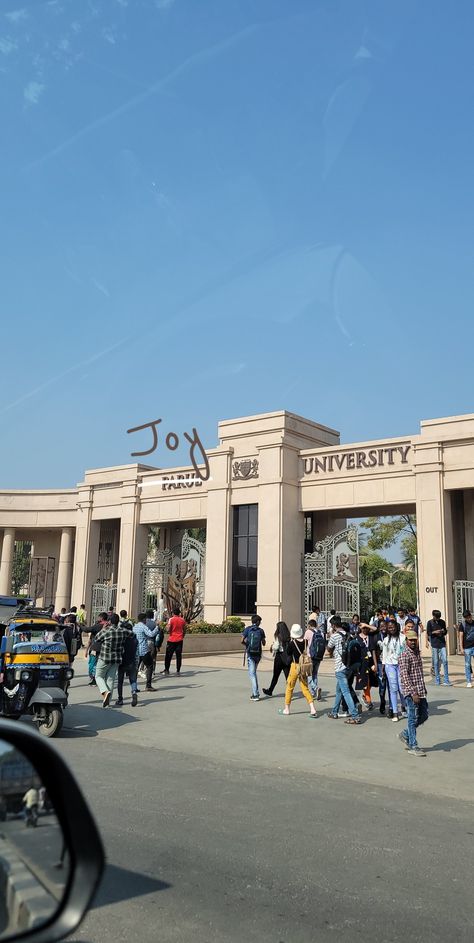 Parul University 
#paruluniversity
#education 
#engineering 
#bhms
#mbbs
#doctor 
#pharmacy Parul University Vadodara Snap, Vadodara Snapchat Stories, Vadodara Snap, Parul University, College Vibes, Friend Songs, Best Snapchat, Snapchat Story, Cell Phone Repair