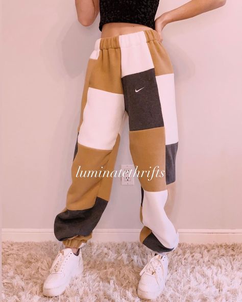 Sweatpants Diy, Reworked Sweatpants, Reworked Joggers, Patchwork Sweatpants, Nike Reworked, Reworked Clothes, Reworked Clothing, Patchwork Inspiration, Patchwork Pants