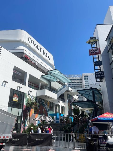 Best Outdoor Malls in Los Angeles Los Angeles Mall, California Travel Guide, Outdoor Shopping, Century City, Culver City, California Love, Rustic Bathroom, Bathroom Designs, Studio City