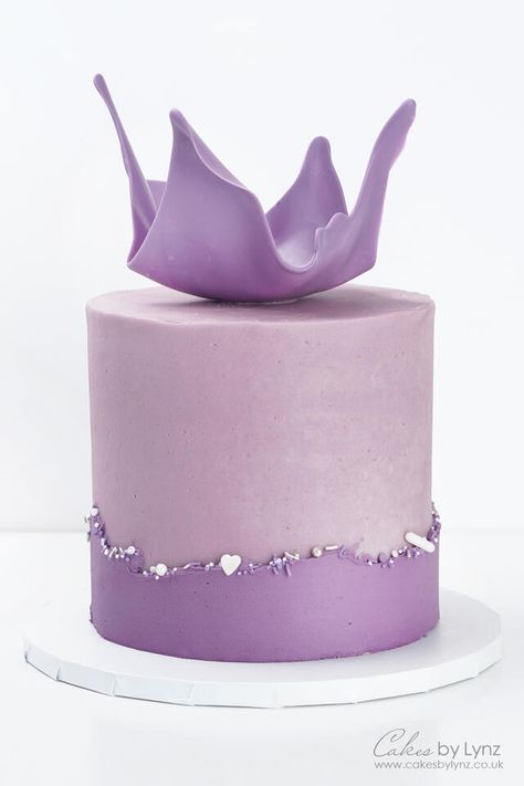 Chocolate Shards Cake Decoration, Cake With Isomalt Decoration, Isomalt Water Splash, Purple Stencil Cake, Purple Rosette Cake Ombre, Buttercream Cake Decorating, Vanilla Cake Recipe, Beautiful Birthday Cakes, Buttercream Recipe