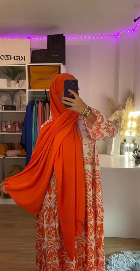 Things I Wanna Buy, Orange Ootd, Orange Hijab, Modest Outfits Muslim, Hijab Fashion Summer, Estilo Hijab, Abaya Hijab, Zara Drip, Mode Zara