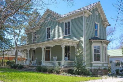 1800 Farmhouse Exterior, 1800 House Exterior, 1800s House Exterior, 1900 Victorian Homes Exterior, 1900 Farmhouse Exterior, 1900 Farmhouse Interior, 1900 House Exterior, 1800 House, Farmhouse Exterior Paint Colors