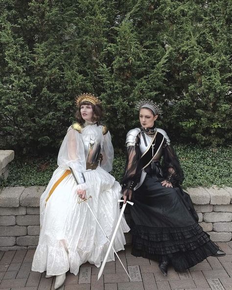 Knight Core Aesthetic Outfits, Esoteric Bedroom, Sun Witch Aesthetic Outfit, Victorian Ghost Outfit, Battle Witch, Medieval Sapphic Aesthetic, Folk Goth, Victorian Goth Photoshoot, Ren Faire Wedding