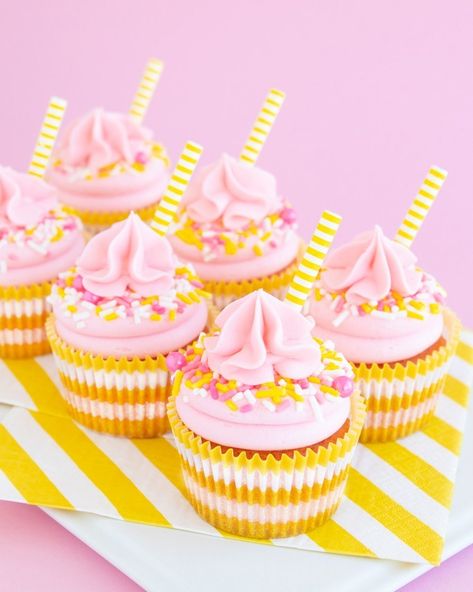 Melty Mashups, Pink Lemonade Cheesecake, Lemonade Frosting, Pink Lemonade Frosting, Lemonade Cake Recipe, Pink Lemonade Cookies, Pink Lemonade Cake, Pink Lemonade Recipes, Pink Lemonade Cupcakes