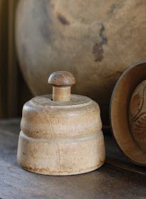 Frog Goes to Market: Collecting Butter Molds Butter Churn Decor Ideas, Vintage Butter Molds, Antique Butter Churn, Wooden Butter Mold, Kitchen Window Decor, Butter Churns, Butter Fingers, Strawberry Butter, Butter Churn