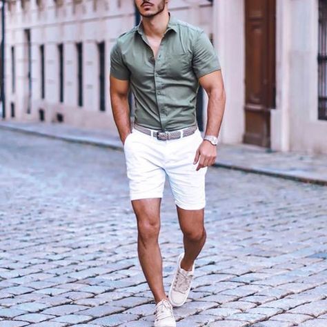 Yes or no?  #modernmencasualstyle Mens Lifestyle Fashion, Mens Beach Style, Mens Smart Casual Outfits, Mens Summer Outfits, Mens Casual Outfits Summer, Smart Casual Men, Men With Street Style, Stylish Men Casual, Short Men Fashion