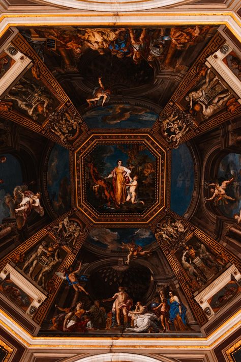 Painting on the ceiling of the St Peter's Basilica in the Vatican City in Rome , Italy At Peters Basilica, St Peters Cathedral Rome, St Peter's Basilica Architecture, St. Peter’s Basilica, St Peters, St Peters Basilica, Bloxburg Houses, The Vatican, Vatican City