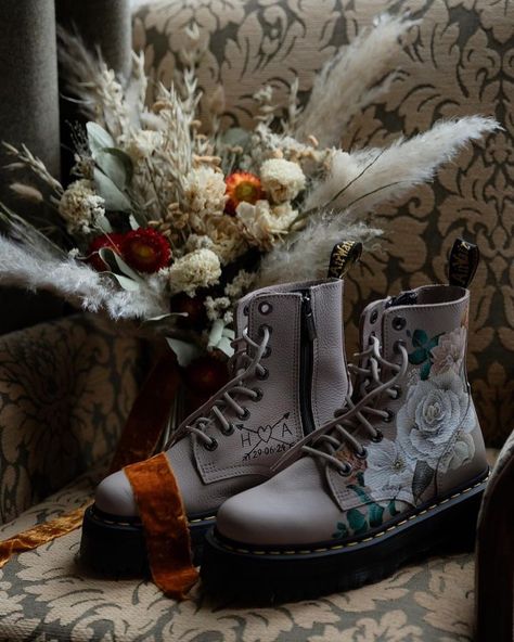 The best bridal prep photos involve custom Doc Martens… Yep I’m biased, but LOOK AT HOW GORGEOUS THESE PHOTOS ARE 😱. 📷 @themcyoungs 💐 @breaghabloomsgla . . #wedding #bridalprep #docmartens #drmartens @drmartensofficial @rockmywedding #weddinginspiration #ukwedding Doc Martens Wedding Shoes, White Doc Martens Wedding, Doc Martens Wedding, Salem Elopement, Wedding Docs, Custom Doc Martens, Bridal Prep Photos, Bespoke Jacket, White Doc Martens