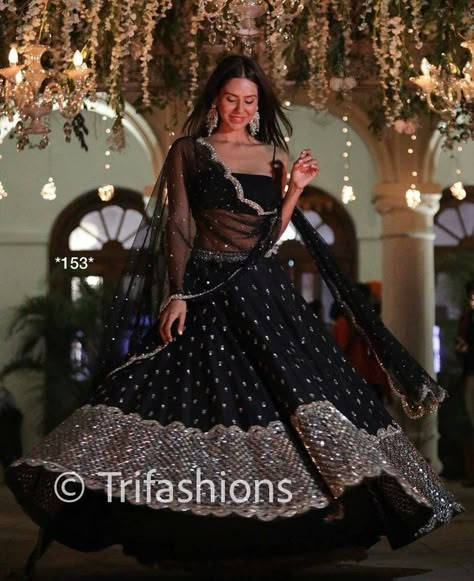 Manish Malhotra Lehenga, Sabyasachi Lehenga, Black Lehenga, Nikkah Dress, Indian Outfits Lehenga, Lehnga Dress, Fest Outfits, Anita Dongre, Red Lehenga