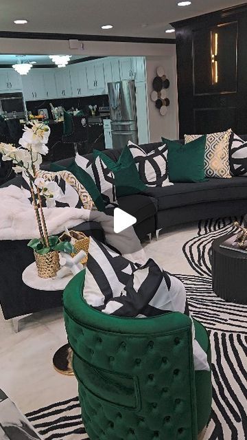 Glam Decor by Bridgett on Instagram: "I love what I do! Schedule your consultation at https://book.heygoldie.com/Glam-Decor-By-Bridgett Follow my page #glamdecorbybridgett   #InteriorLuxury #interiordesigner #renovation" Glam Living Room Inspiration, Hunter Green Black And Gold Living Room, Black White And Emerald Living Room, Black And Silver Living Room Ideas, Modern Glam Living Room Decor, Modern Luxe Living Room, Black Glam Living Room, Glam Living Room Black Couch, Boujee Apartment Living Room Black