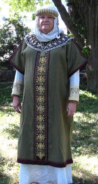 10th Century Rus (Byzantine Inspired) 10th Century Fashion, Byzantine Clothing, Byzantine Fashion, Olive And Gold, Fire Elemental, Sca Garb, Russian Clothing, Medieval Garb, Fashion Reference