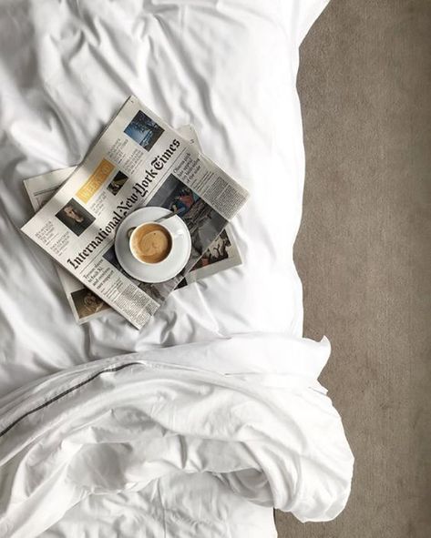 Coffee In Bed, Fashion Gone Rouge, Coffee Photography, Beige Aesthetic, A Cup Of Coffee, Breakfast In Bed, Coffee And Books, Coffee Cafe, Coffee Love