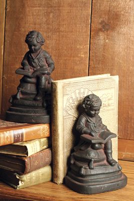 Kids Bookends, Victorian Trading Company, Vintage Bookends, Living Vintage, Book Ends, Book Nooks, Book Reader, Old Books, Book Plates