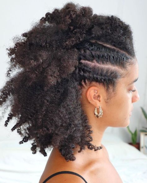 10 Perfect Twist Out Styles for Natural Hair and How to Achieve Them Havana Twists, Braided Mohawk Hairstyles, Faux Hawk Hairstyles, Curly Hair Braids, Easy Updo Hairstyles, Mohawk Braid, Braids Styles, Cute Curly Hairstyles, Curly Hair Updo