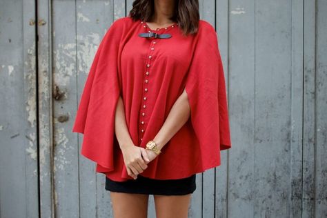 A Pair & A Spare | DIY Studded Cape Cape With Arm Holes, A Pair And A Spare, Diy Cape, Blanket Cape, Cape Pattern, Women Crafts, Diy Wardrobe, Yarn Diy, Cape Coat