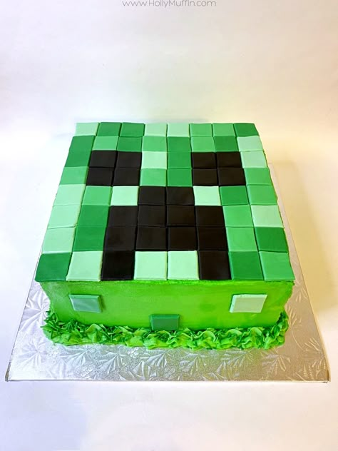 How to Make an Easy Minecraft Creeper Cake - Holly Muffin Minecraft Cake Block, Minecraft Creeper Cake Ideas, Number 7 Minecraft Cake, How To Make A Minecraft Cake, Minecraft Cake Square, Creeper Minecraft Cake, Minecraft Square Cake, Creeper Cake Minecraft, Minecraft Buttercream Cake