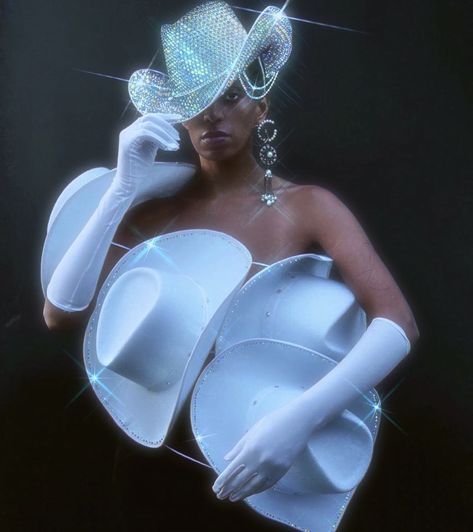 Hoekagay on Instagram: “I wanna be a rhinestone cowgirl💍” Glam Cowgirl, Glam Shoot, Solange Style, Cranes In The Sky, Cosmic Cowgirl, Queen Bee Beyonce, Rhinestone Cowgirl, Adventure Party, Cowboy Aesthetic