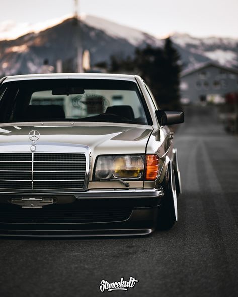 Mercedes Vintage, Bmw 635 Csi, Bmw 635, Mercedes W126, Mercedes Benz Classes, Old Mercedes, Mercedes W124, E55 Amg, Classic Mercedes