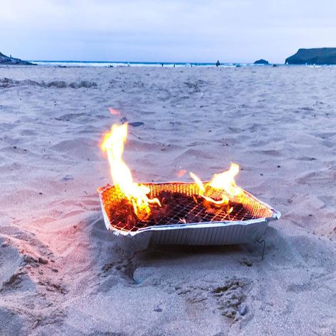 Beach Barbecue Aesthetic, Camp America, Beach Barbecue, Grilled Peppers, Portable Bbq, Beach Bbq, Holiday 2024, Homemade Bbq, Watercress