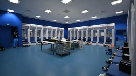 Rugby Changing Room, Footy Games, Vibe Rooms, Romelu Lukaku, Club America, Sports Room, You'll Never Walk Alone, Changing Room, Football Stadiums