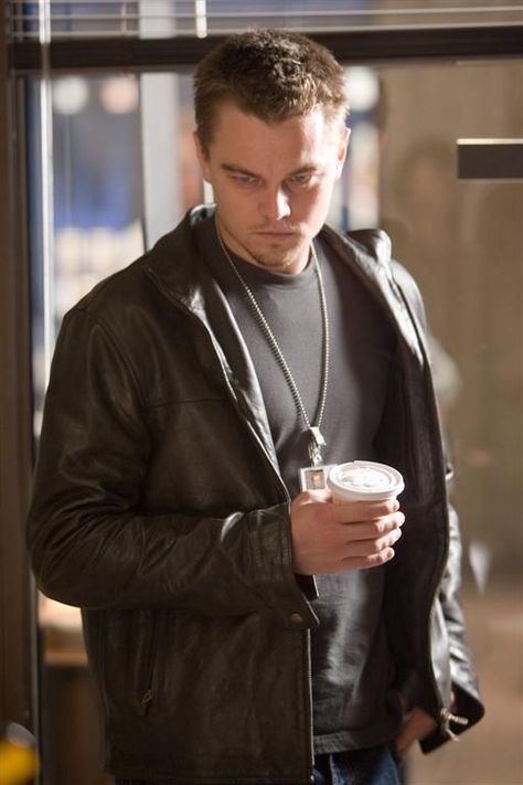 Leonardo di Caprio in a Belstaff Police Blouson.  Not necessarily the best choice for an undercover officer. Leonardo Dicaprio The Departed, Movies From The 2000s, Captain America Jacket, Leonardo Dicaprio Movies, Man Cafe, Shutter Island, Basketball Diaries, The Wolf Of Wall Street, Shearling Jacket Women