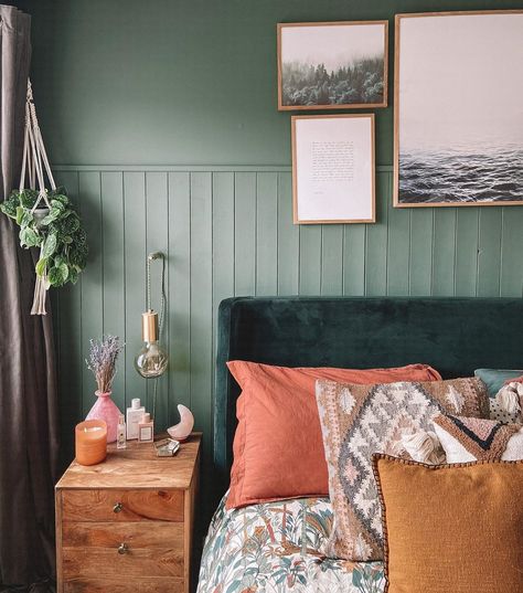 Ellie | DIY | Lifestyle on Instagram: “Monday we meet AGAIN... 🤦🏼‍♀️ Why don’t you just do one? I got in bed last night at 8 o clock and had the best night sleep of my life.…” Green Room Ideas, Olive Green Bedrooms, Bohemian Bedroom Inspiration, Green Bedroom Walls, Coral Bedroom, Green Bedroom Ideas, Green Headboard, Guest Bedroom Design, Teal Bedroom