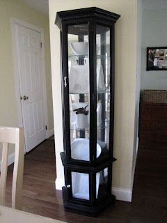 I have this curio cabinet and am definitely painting it black after seeing this blog! Corner Curio Cabinet Makeover, Curio Makeover, Curio Cabinet Redo, Painted Curio Cabinets, Curio Cabinet Makeover, Glass Curio Cabinets, Corner Curio, Redo Cabinets, Cabinet Paint