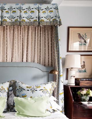 Matchbook Magazine, January 2014 Blue Floral Bedroom, Bed Valance, Lulu Dk, Floral Bedroom, Side Tables Bedroom, Traditional Bedroom, Dreamy Bedrooms, Wallpaper Bedroom, Guest Bedrooms