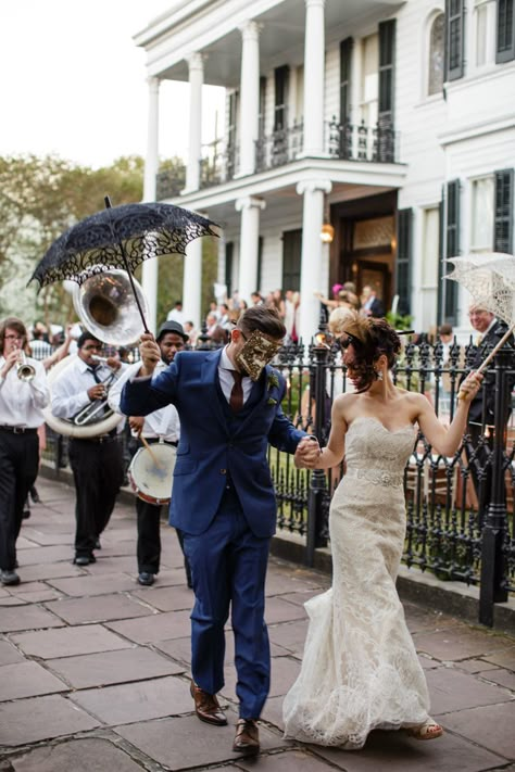 Photography: Koby And Terilyn Brown - ArchetypeStudioInc.com  Read More: http://www.stylemepretty.com/2014/08/13/mardis-gras-inspired-new-orleans-wedding/ Mardi Gras Wedding Theme, Wedding Parade, Mardi Gras Wedding, Disney Princess Wedding, Wedding Fotos, Masquerade Wedding, Nola Wedding, Louisiana Wedding, Summer Dresses For Wedding Guest