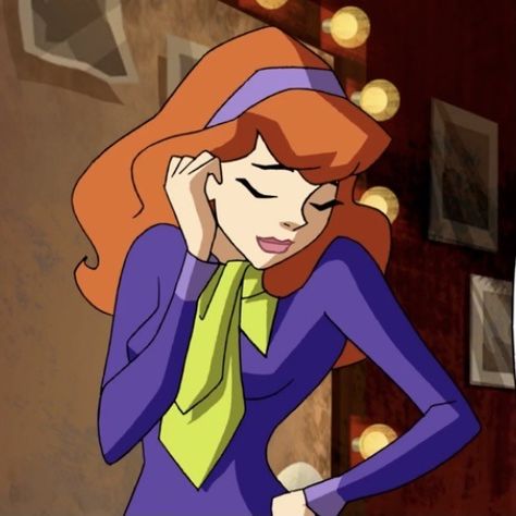 Poison Ivy Cartoon, Daphne From Scooby Doo, Scooby Doo Mystery Inc, Scooby Doo Images, Scooby Doo Mystery Incorporated, Daphne And Velma, Daphne Blake, Scooby Doo Mystery, Cartoon Profile Pictures