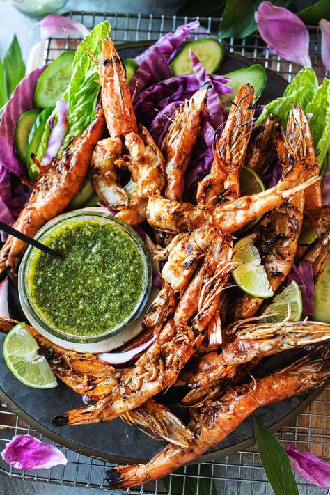 Pea Flower Lemonade, Butterfly Pea Flower Lemonade, Tiger Prawn Recipe, Flower Lemonade, Grilled Garlic Shrimp, Seafood Dipping Sauce, Grilled Shrimp Recipe, Tiger Prawns, Grilled Garlic