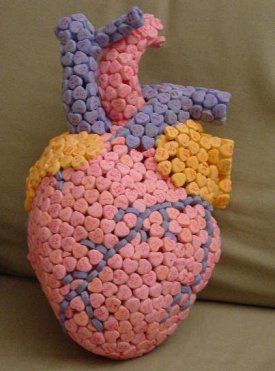 Dishfunctional Designs: Conversation Heart Art @ashleywebb14 this would be a good Valentine decoration for you! Anatomically Correct Heart, Valentines Candy, Heart Model, Food Sculpture, Heart Projects, Candy Art, Conversation Hearts, Valentine's Card, Candy Hearts