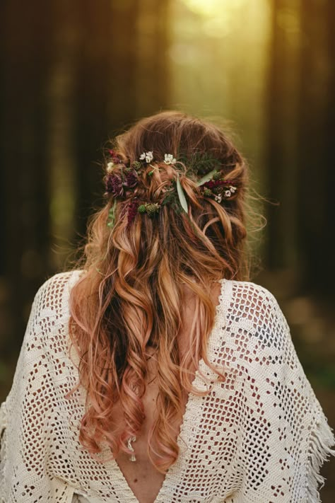 Boho Forest Wedding in the Field of Dreams: Christin & Gareth | OneFabDay.com Ireland Wedding Hairstyles Cottagecore, Forest Witch Hairstyles, Wedding Veil And Flower Crown, Cottagecore Wedding Hairstyles, Cottage Core Wedding Hairstyles, Woodsy Wedding Hair, Wildflower Wedding Crown, Enchanted Forest Wedding Hair, Cottagecore Wedding Hair