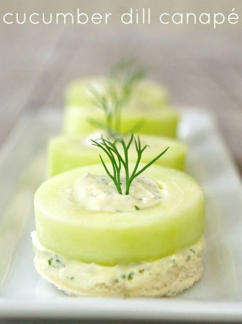 This Cucumber Dill Canapé is one of my favorite cucumber hors d'oeuvres of all time! It's an incredibly flavorful, delicious bite. Fingerfood Recipes, Cold Party Appetizers, Canapes Recipes, Cucumber Dill, Table Dinner, Cucumber Sandwiches, Tea Party Food, Munnar, Tea Sandwiches