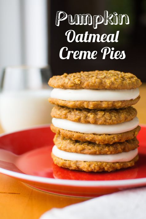 Pumpkin Oatmeal Creme Pies - A baJillian Recipes Pumpkin Oatmeal Cream Pies, Sugar Pumpkin Pie Recipe, Oatmeal Creme Pies, Mmm Cookies, Recipes Potatoes, Pumpkin Cream Pie, Oatmeal Creme Pie, Pumpkin Whoopie Pies, Recipes Pumpkin